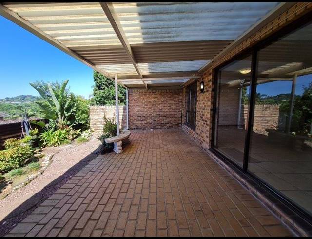 3 BEDROOM TOWNHOUSE SOLD IN PADFIELD PARK